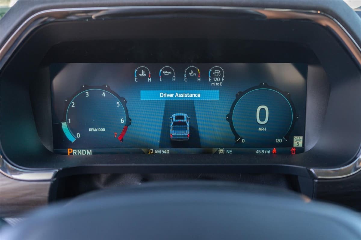 2025 Ford F-150 - Image 14