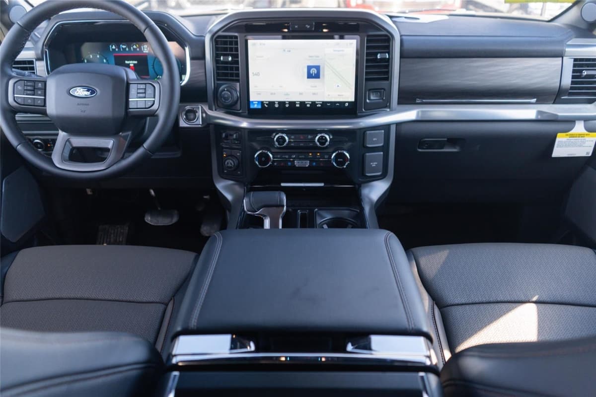 2025 Ford F-150 - Image 22