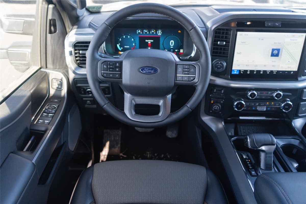 2025 Ford F-150 - Image 23