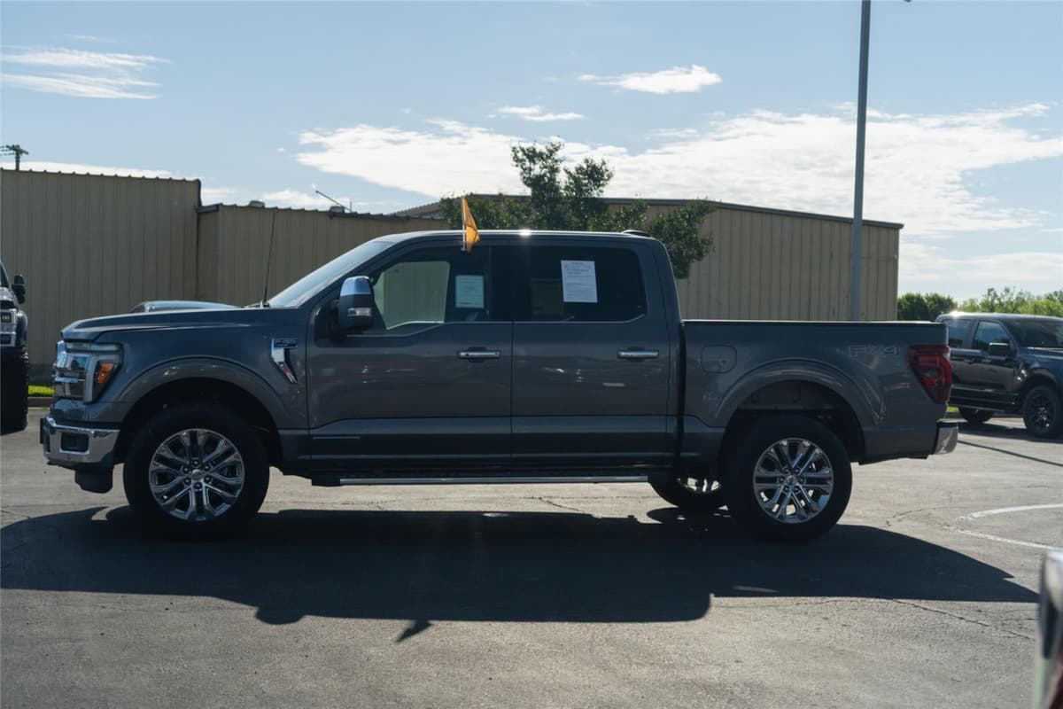 2025 Ford F-150 - Image 7