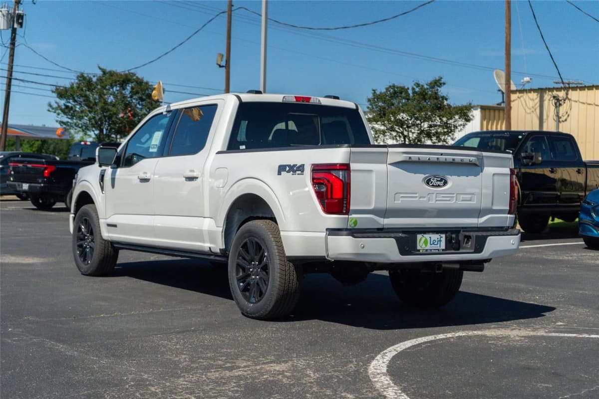 2025 Ford F-150 - Image 6