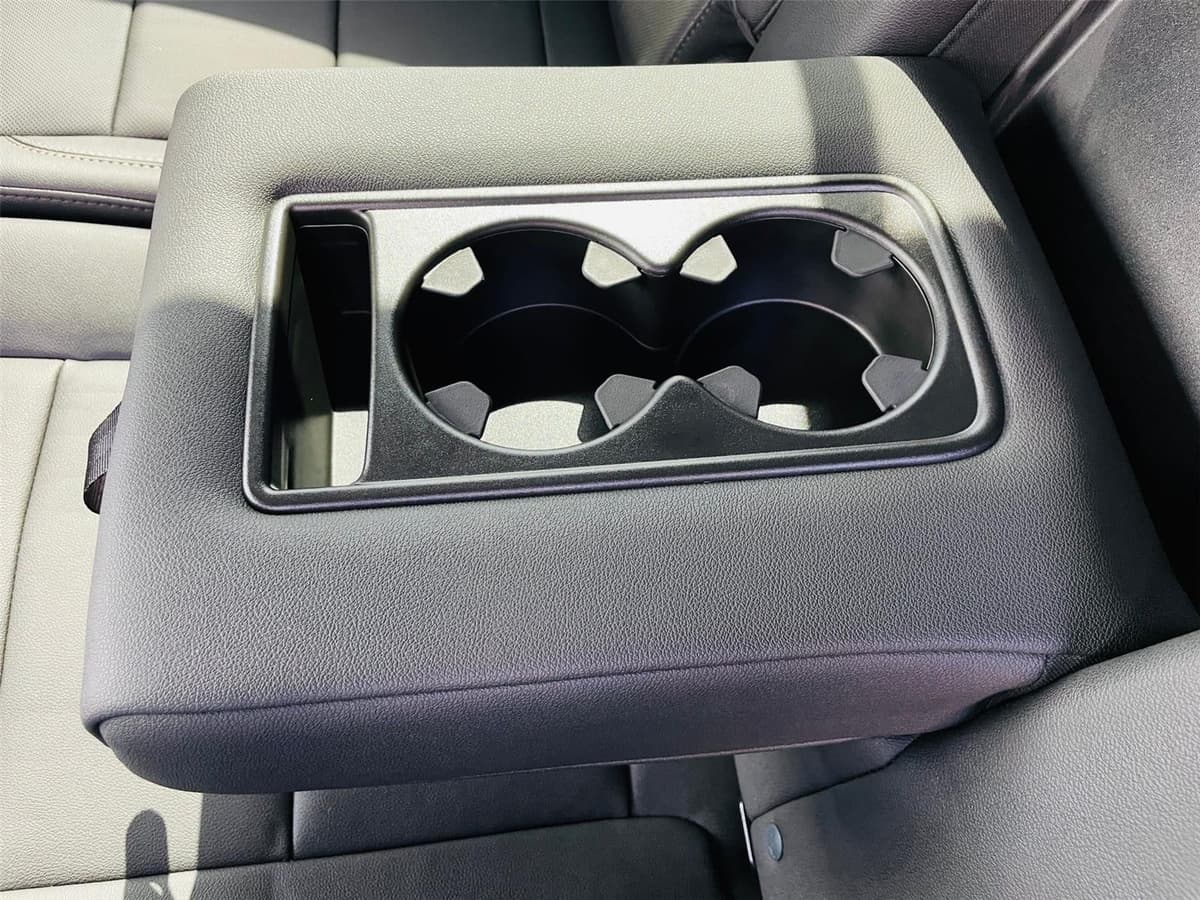 2024 GMC Yukon XL - Image 26