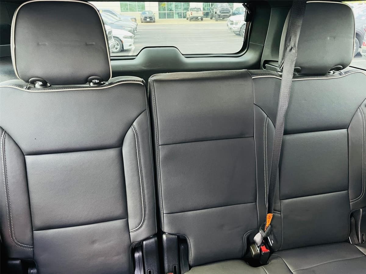 2024 GMC Yukon XL - Image 28