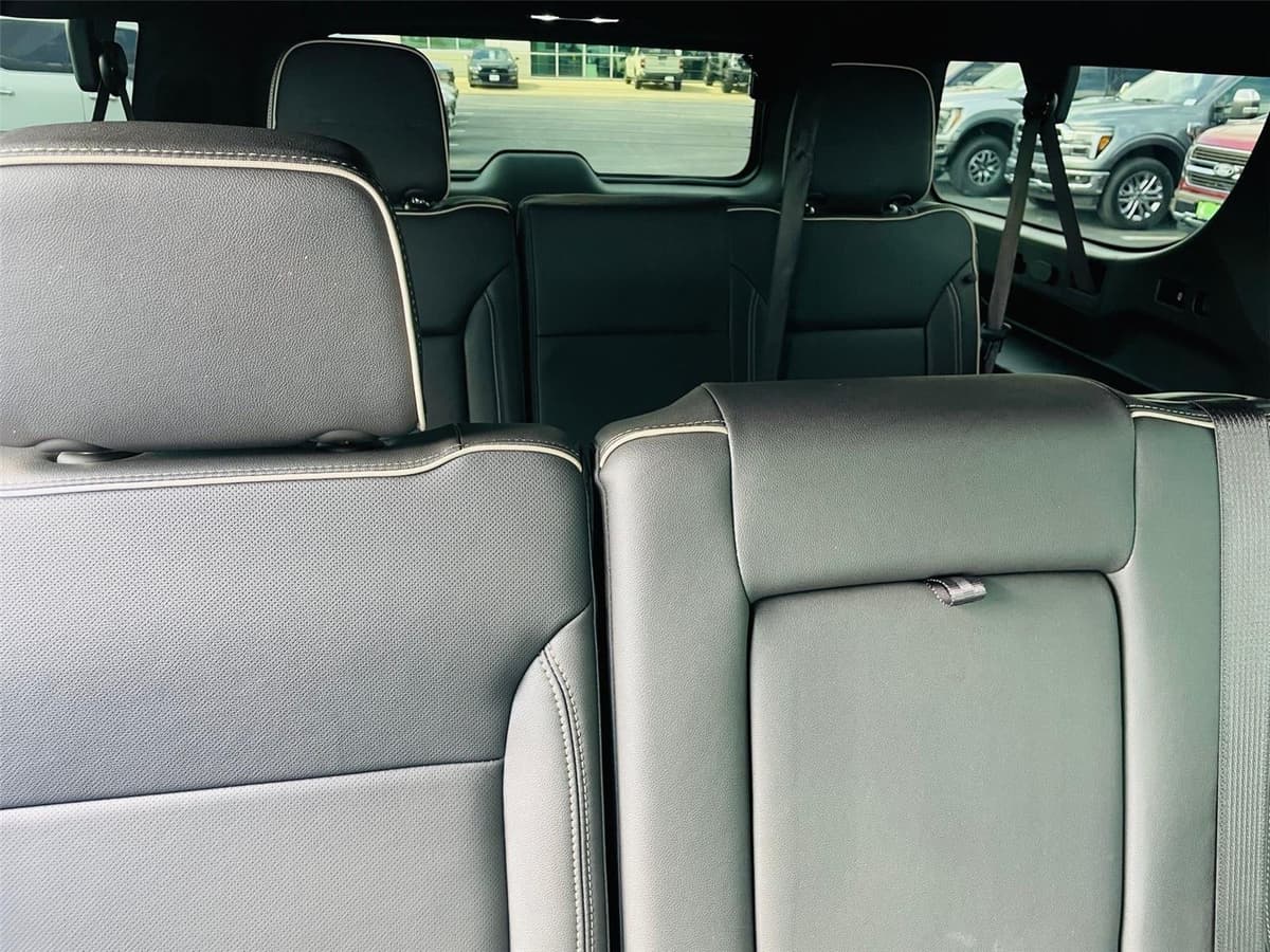 2024 GMC Yukon XL - Image 29