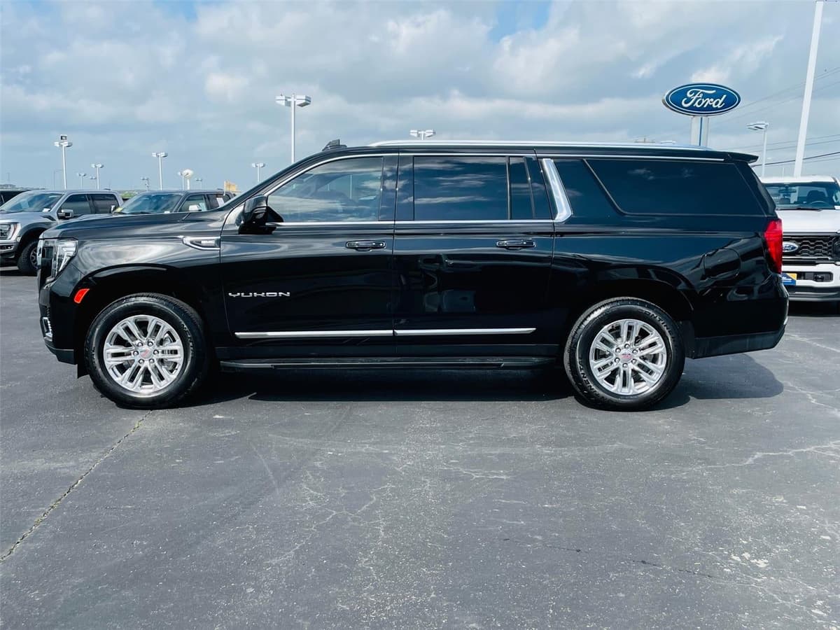 2024 GMC Yukon XL - Image 6
