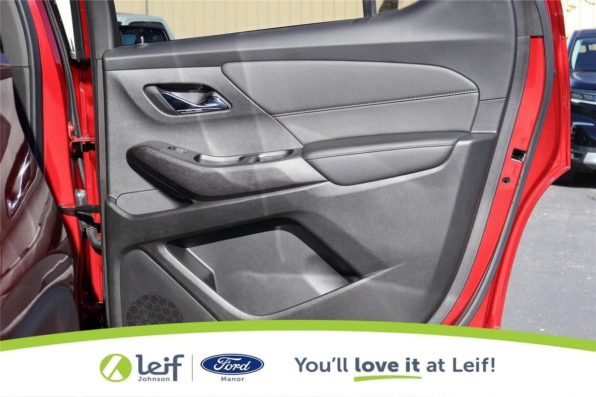 2023 Chevrolet Traverse - Image 33