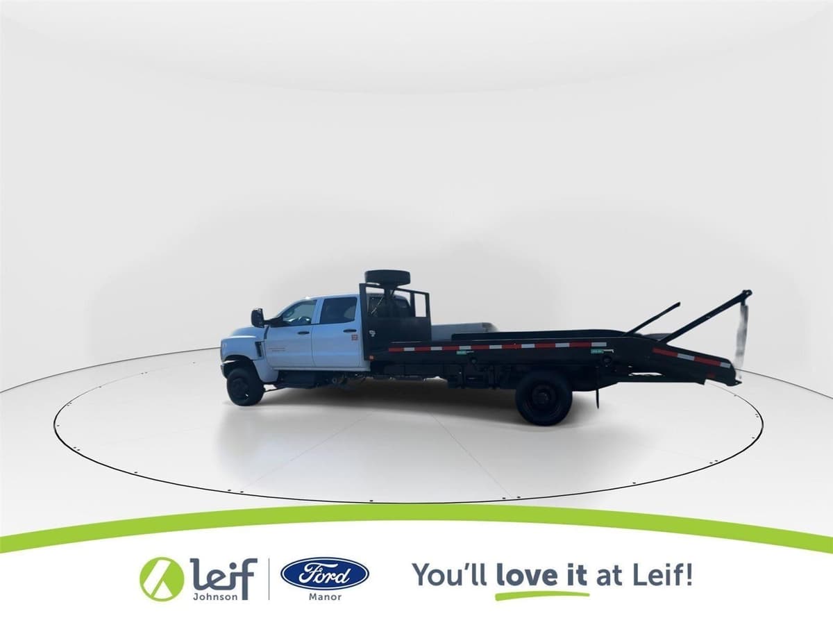 2024 Chevrolet SILVERADO6500 - Image 3