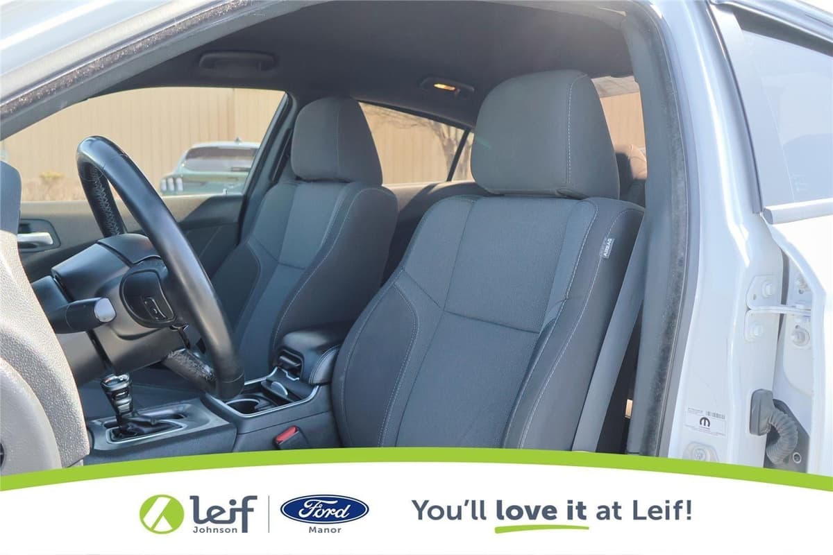 2021 Dodge Charger - Image 11