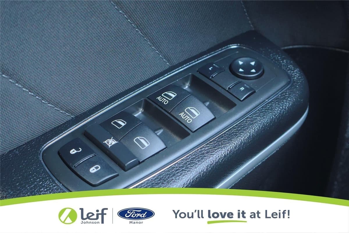 2021 Dodge Charger - Image 14