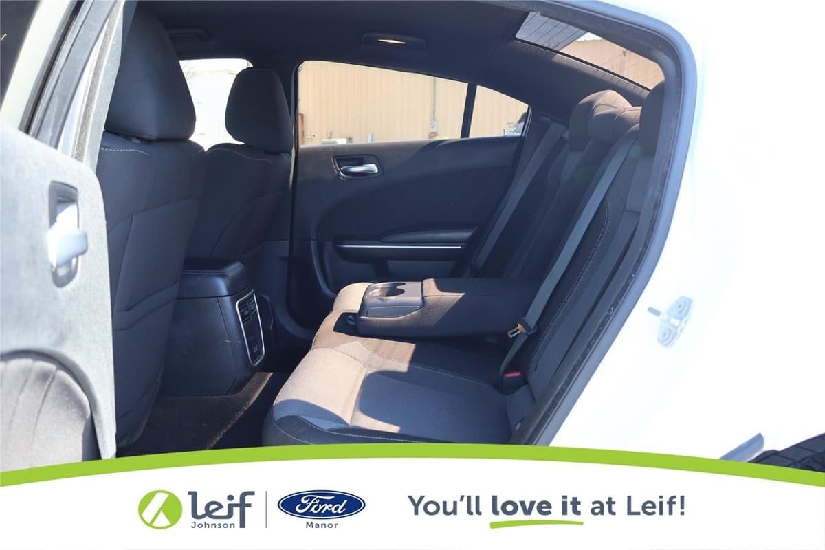 2021 Dodge Charger - Image 26