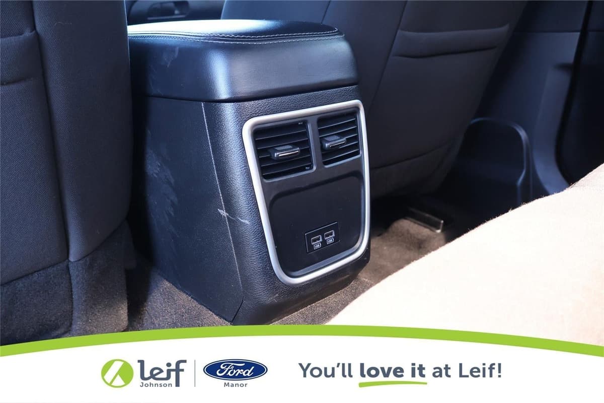 2021 Dodge Charger - Image 27