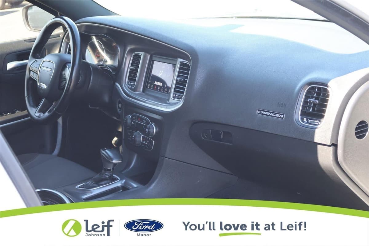 2021 Dodge Charger - Image 33