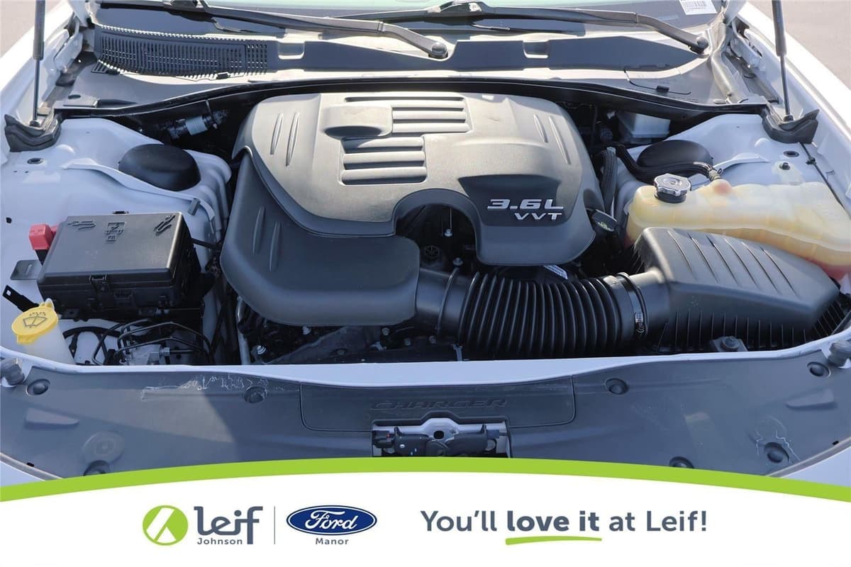 2021 Dodge Charger - Image 34