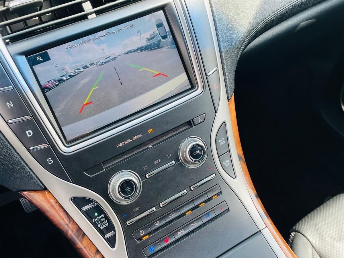 2016 Lincoln MKX - Image 16