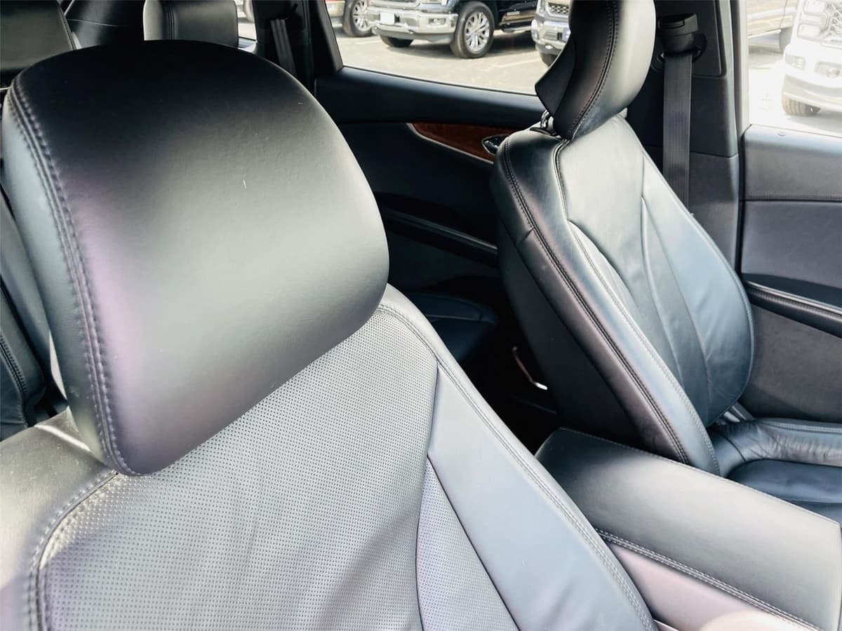 2016 Lincoln MKX - Image 18