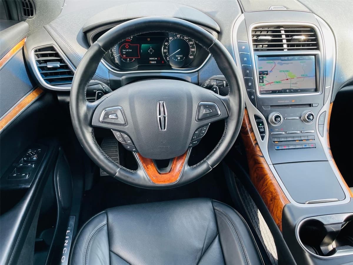 2016 Lincoln MKX - Image 24