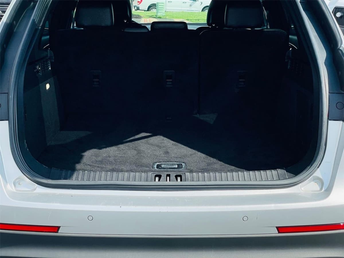 2016 Lincoln MKX - Image 25