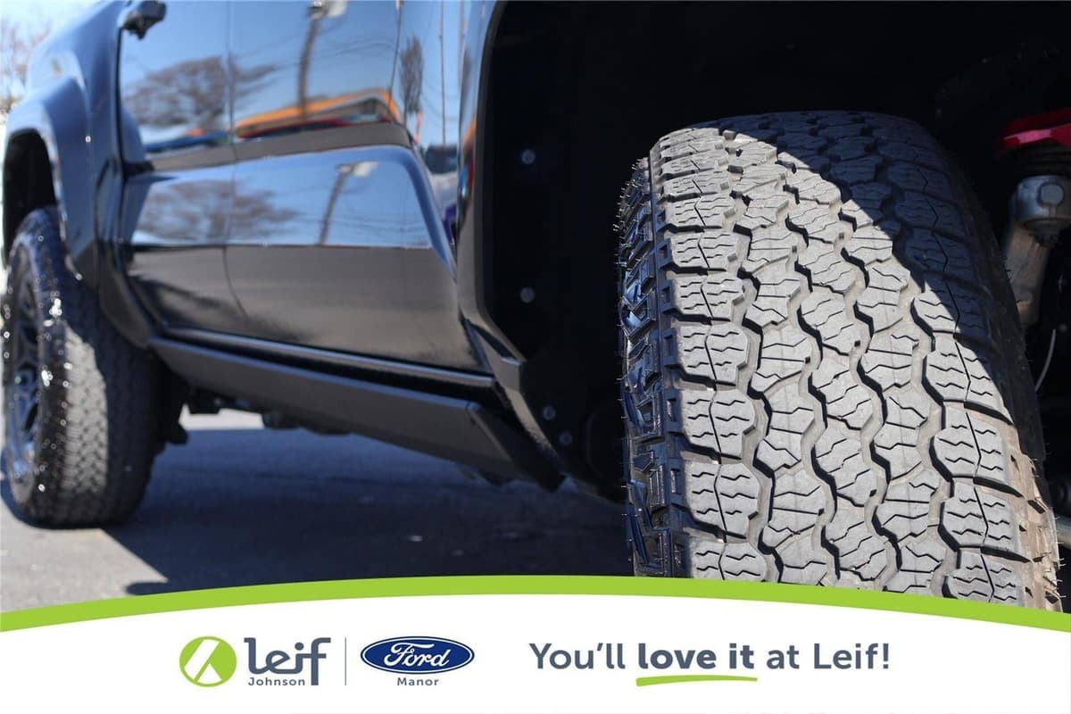 2025 Toyota Tacoma - Image 10