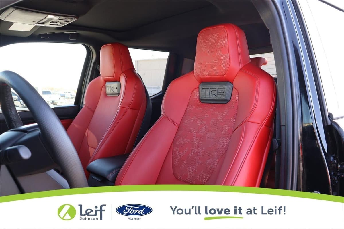 2025 Toyota Tacoma - Image 13