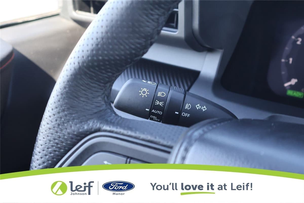 2025 Toyota Tacoma - Image 19