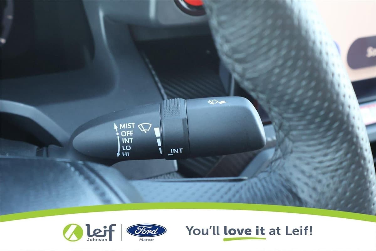 2025 Toyota Tacoma - Image 21