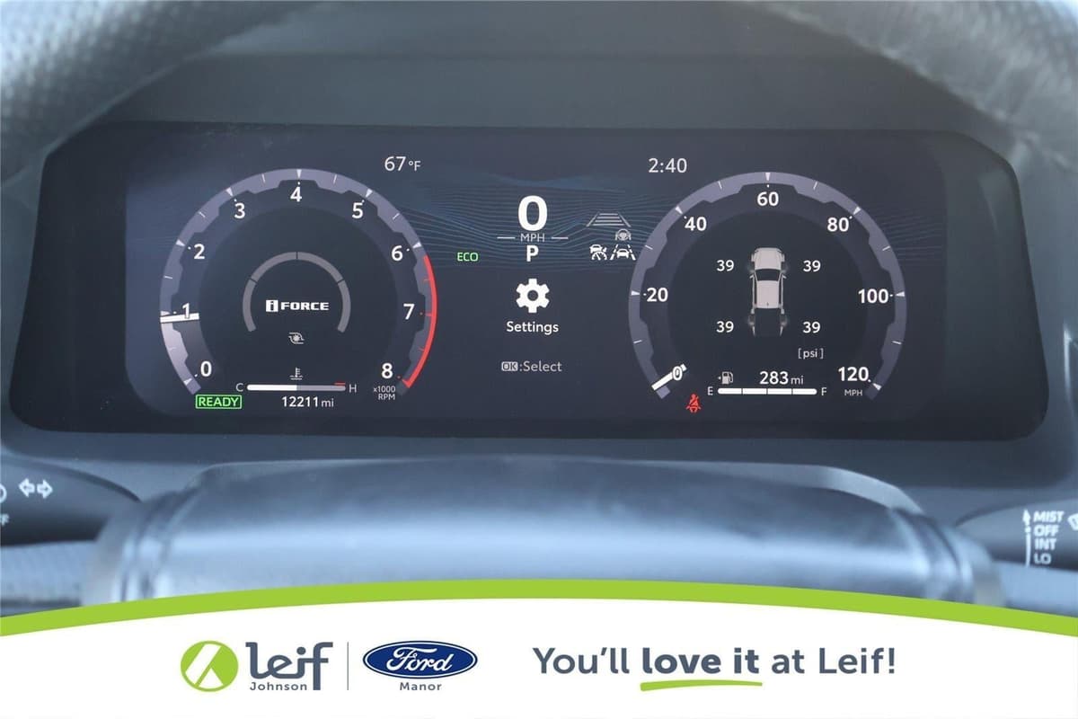 2025 Toyota Tacoma - Image 22