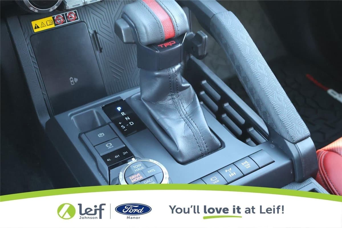 2025 Toyota Tacoma - Image 25