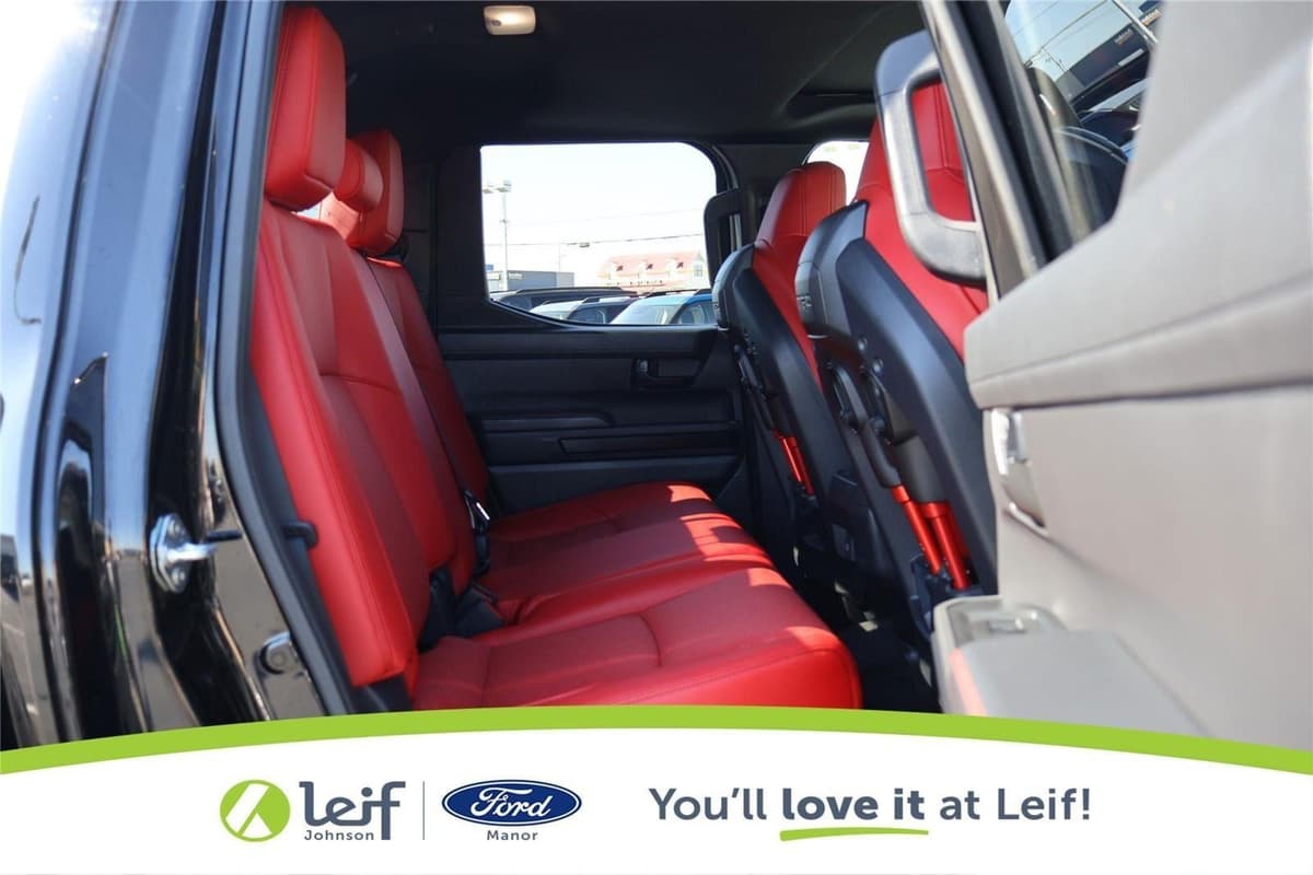 2025 Toyota Tacoma - Image 33