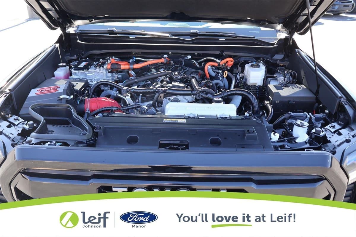 2025 Toyota Tacoma - Image 38