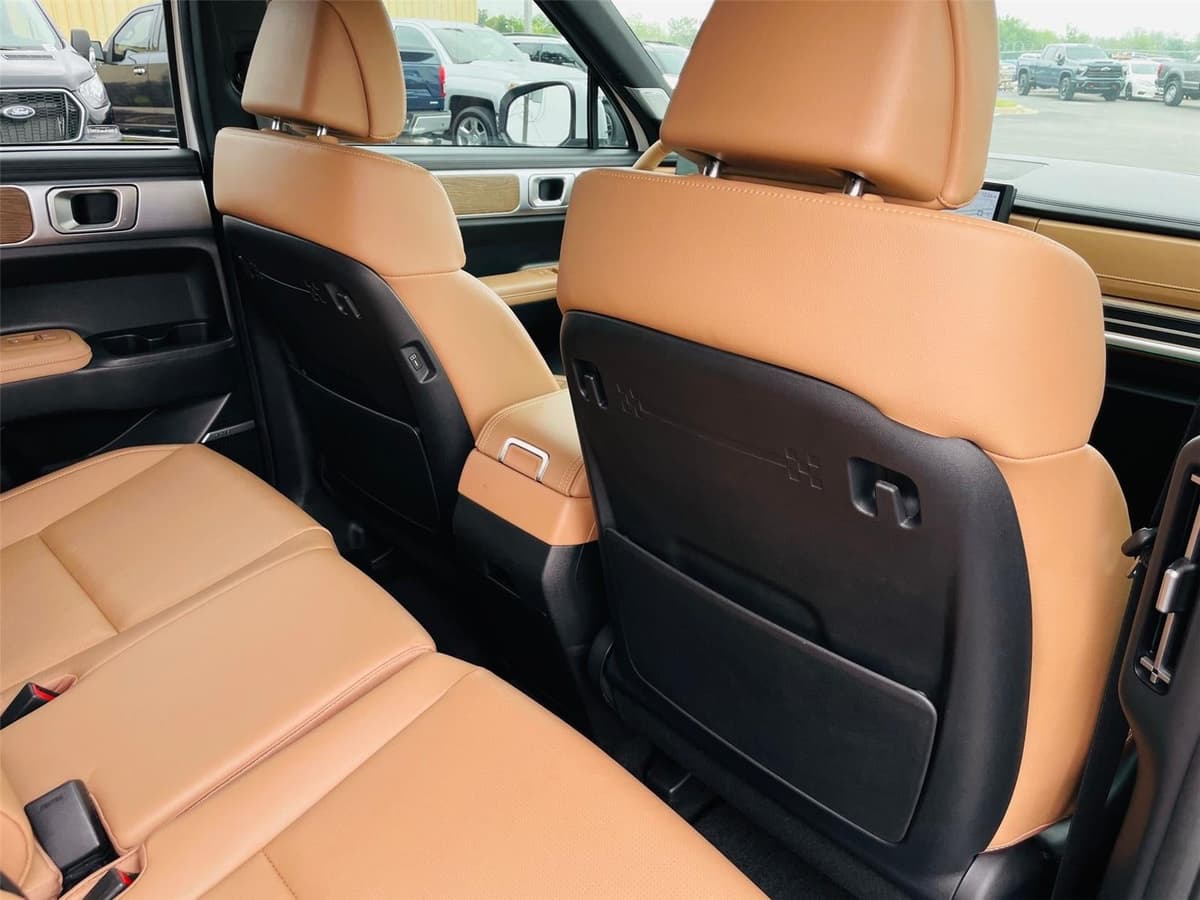 2024 Hyundai Santa Fe - Image 30