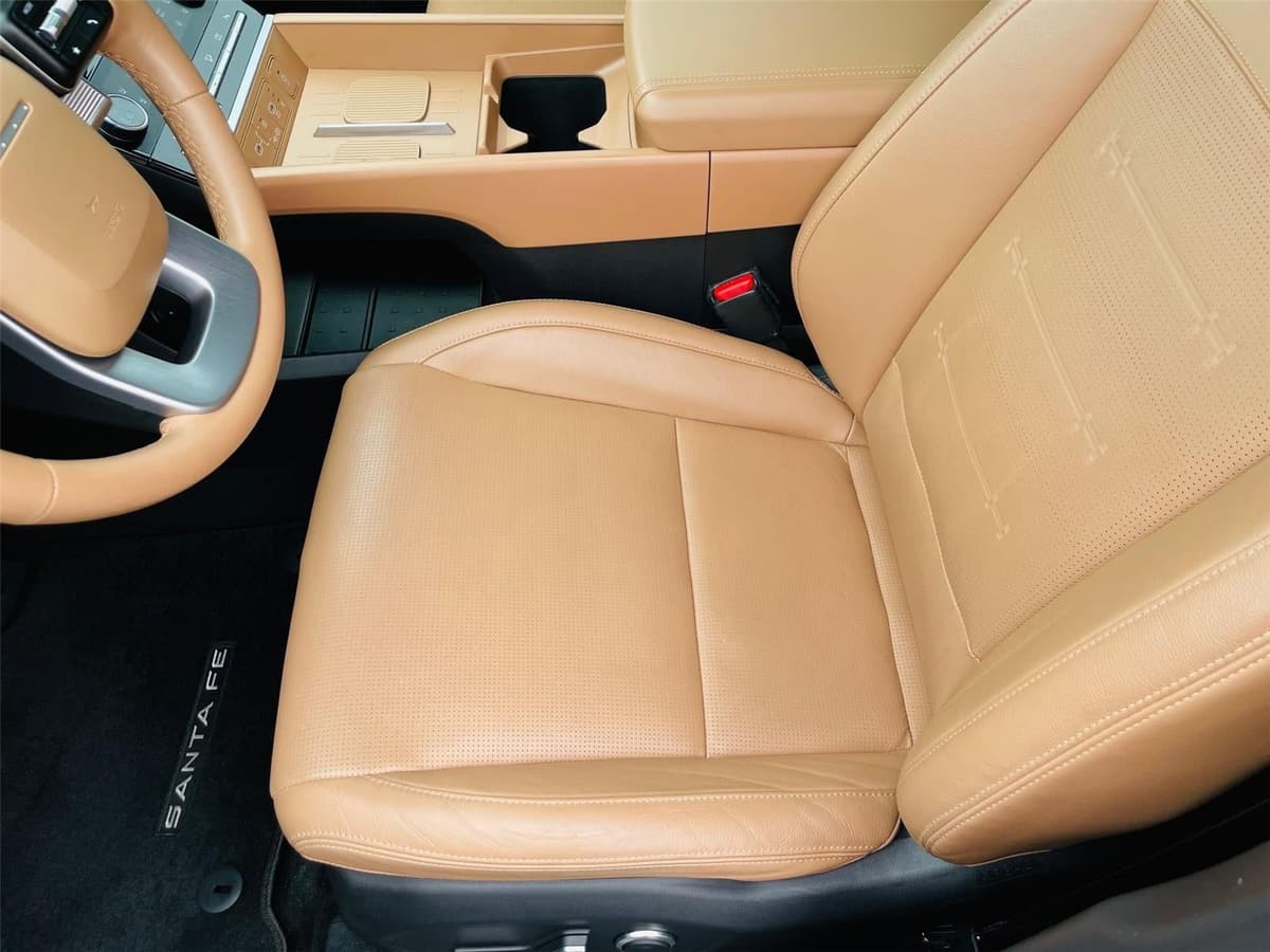 2024 Hyundai Santa Fe - Image 8