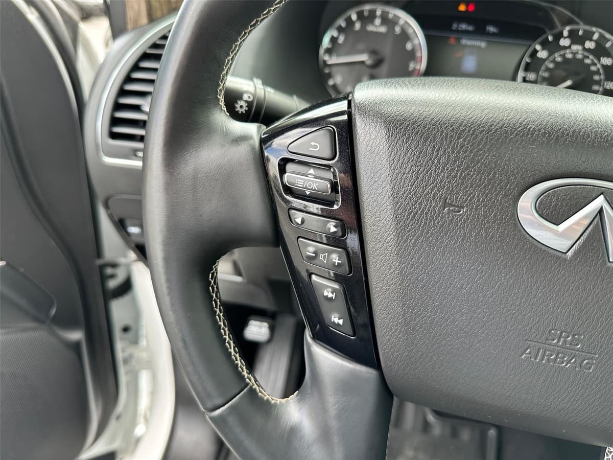 2023 INFINITI QX80 - Image 13
