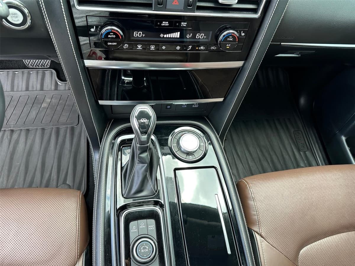 2023 INFINITI QX80 - Image 16