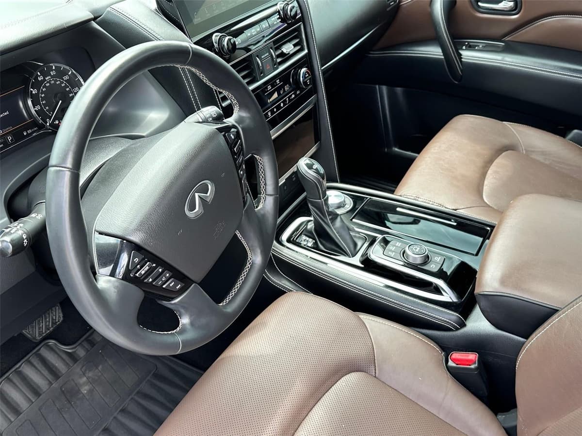 2023 INFINITI QX80 - Image 7