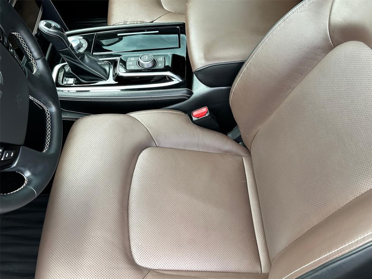 2023 INFINITI QX80 - Image 8
