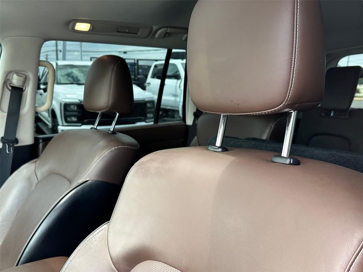 2023 INFINITI QX80 - Image 9
