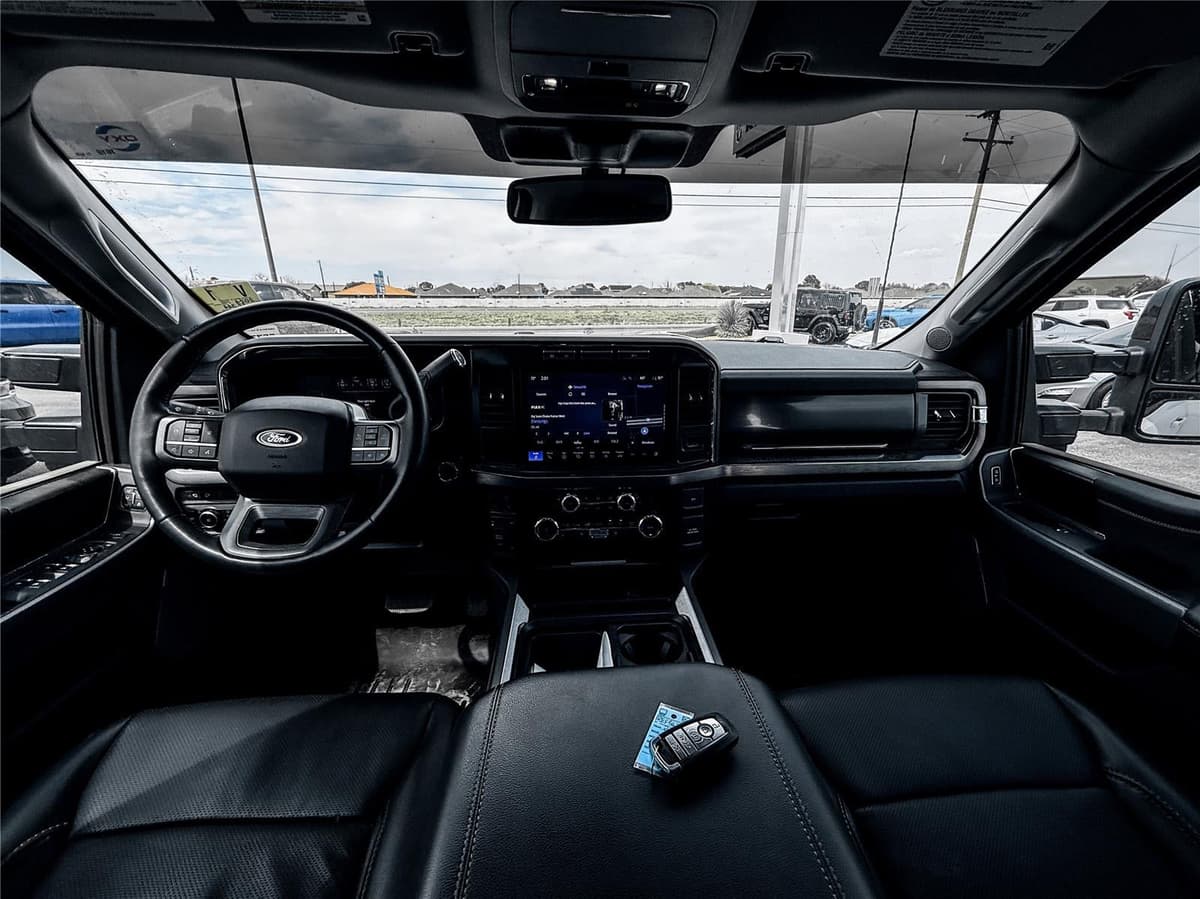 2024 Ford F-250 - Image 10