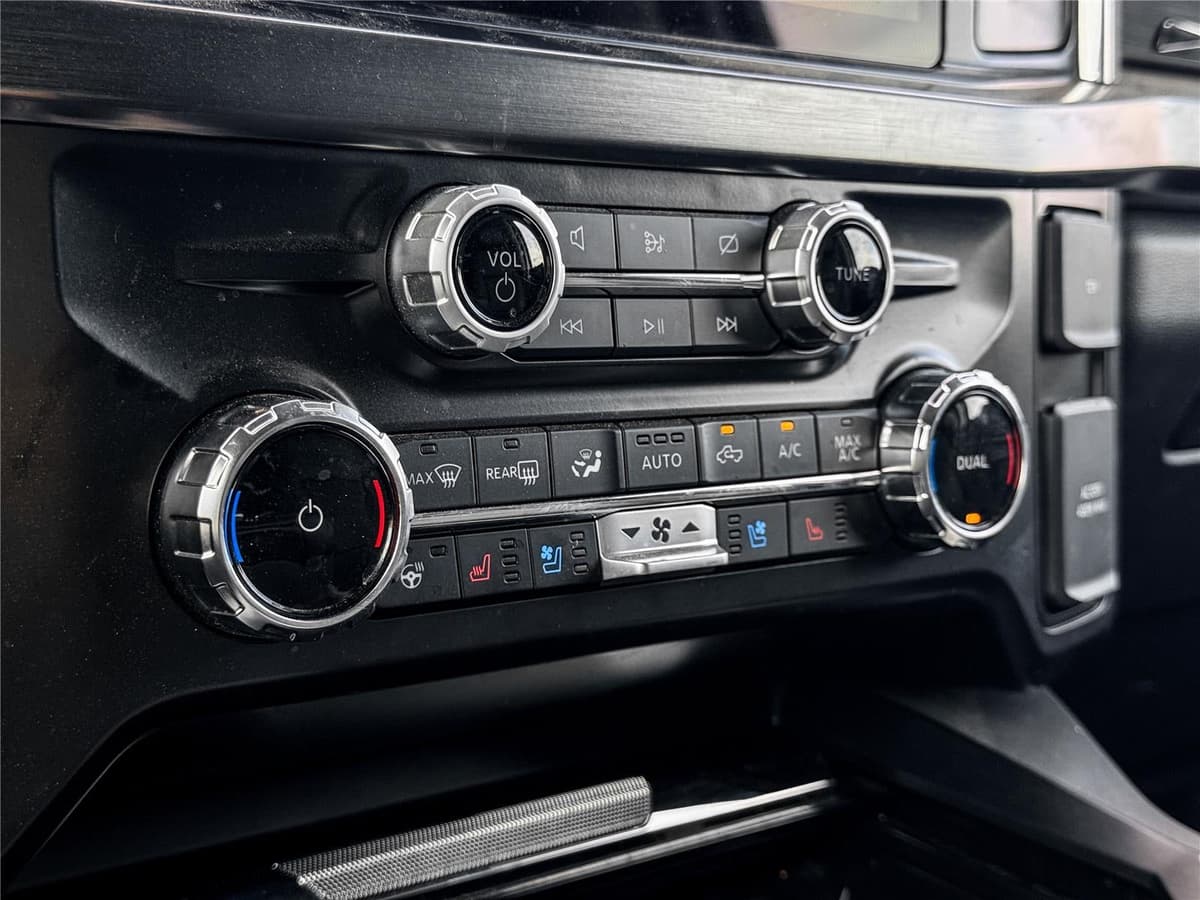 2024 Ford F-250 - Image 14