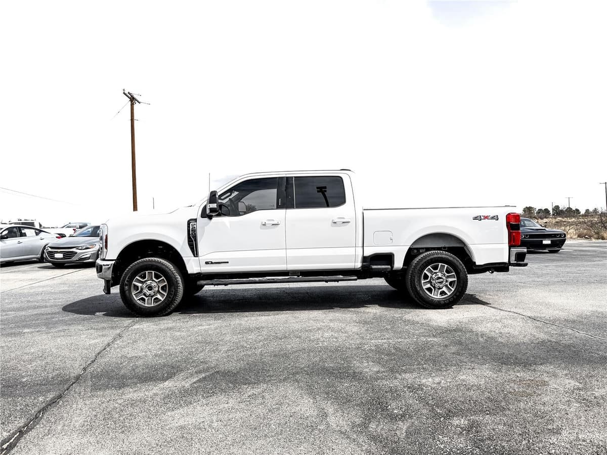 2024 Ford F-250 - Image 8