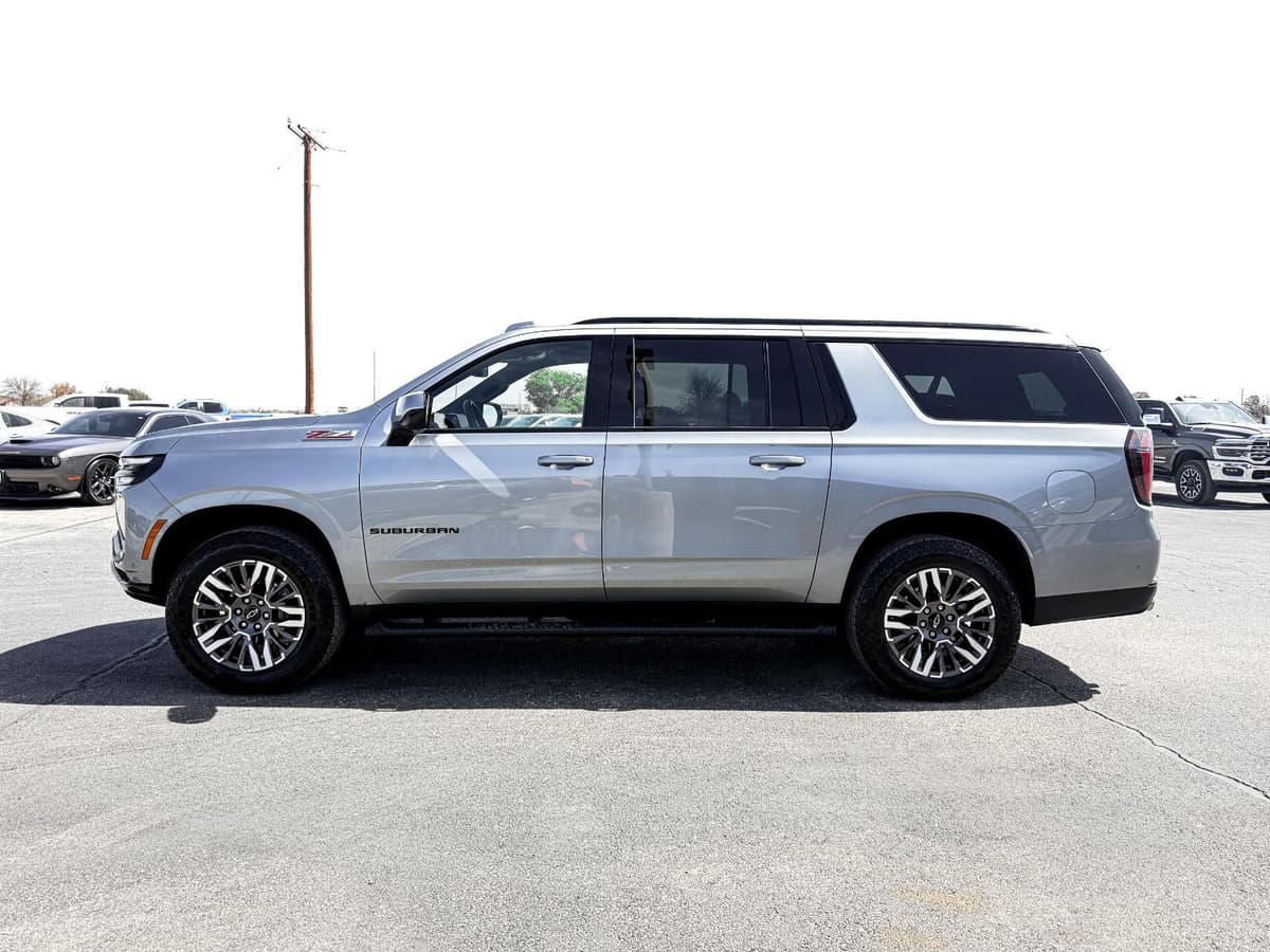 2025 Chevrolet Suburban - Image 10