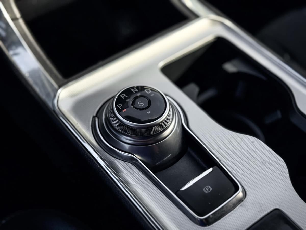 2023 Ford Edge - Image 15