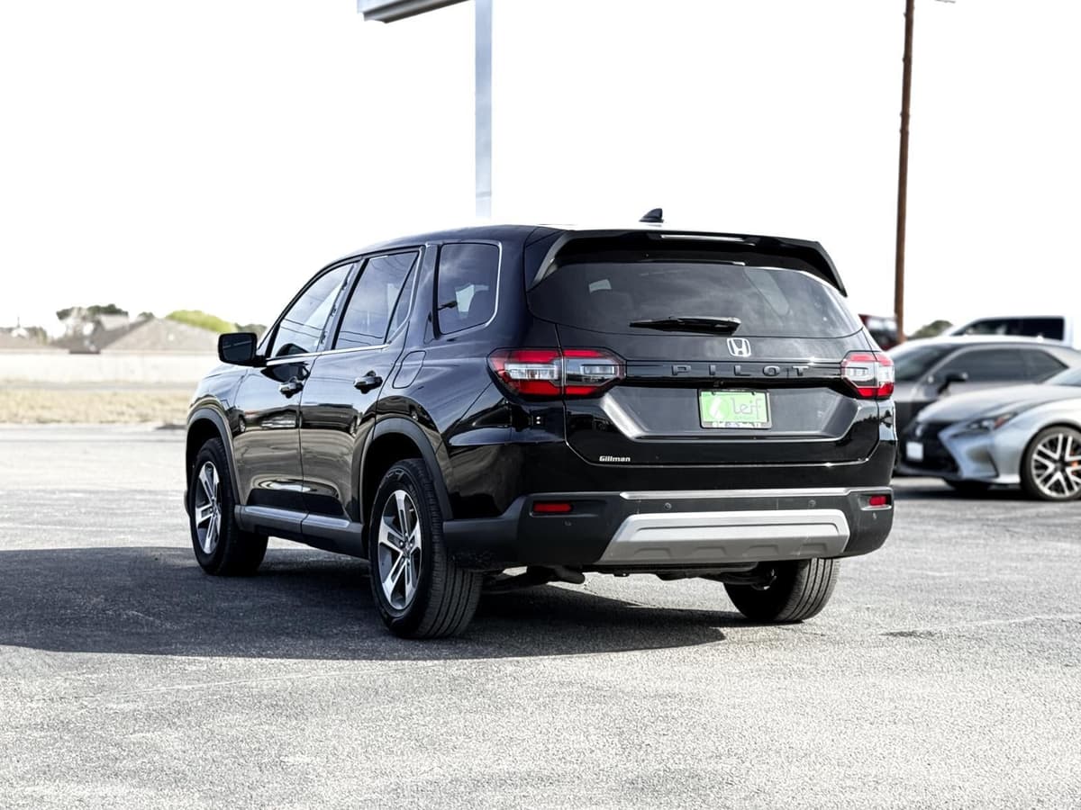 2023 Honda Pilot - Image 7