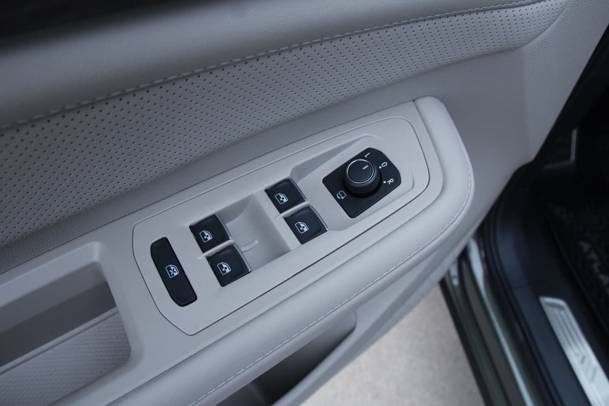 2026 Volkswagen Atlas - Image 13