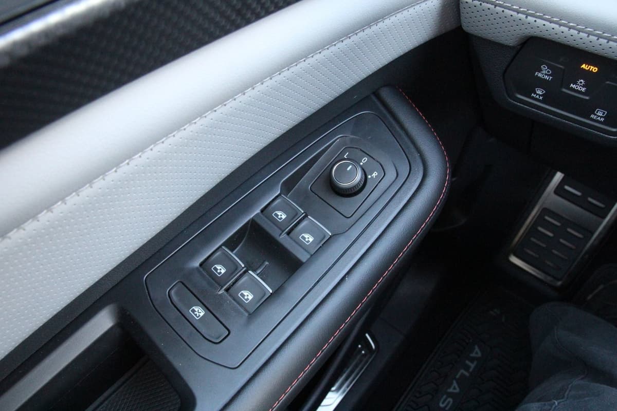 2026 Volkswagen Atlas - Image 14