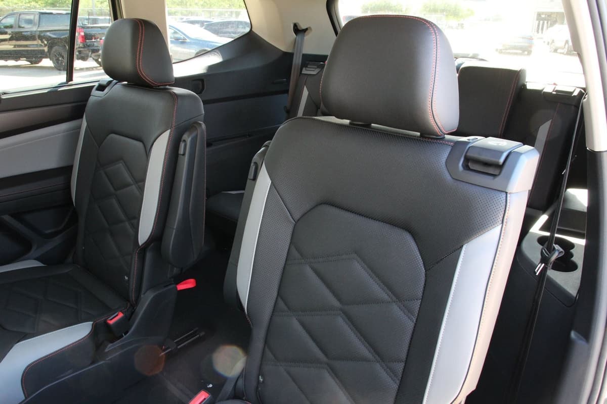 2026 Volkswagen Atlas - Image 29