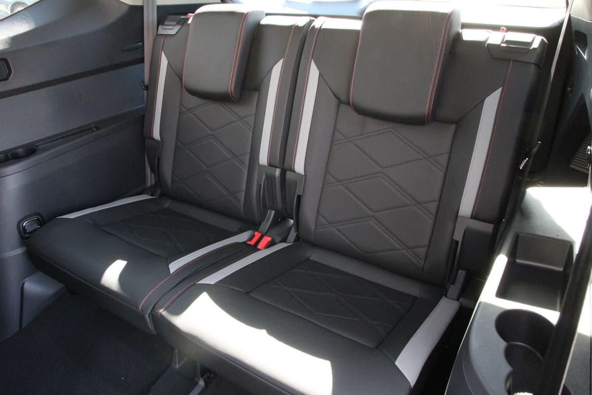 2026 Volkswagen Atlas - Image 30