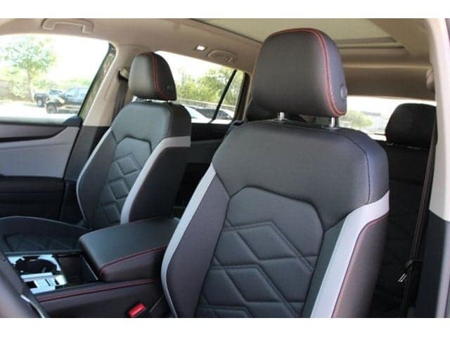 2026 Volkswagen Atlas - Image 43