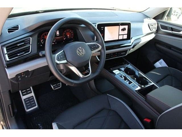 2026 Volkswagen Atlas - Image 41