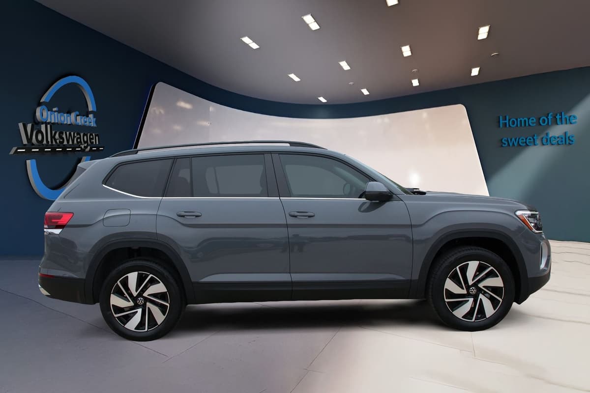 2026 Volkswagen Atlas - Image 4