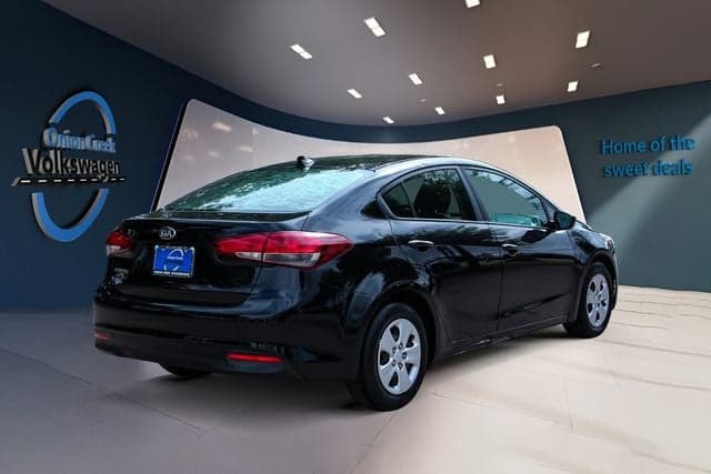2017 Kia Forte - Image 5